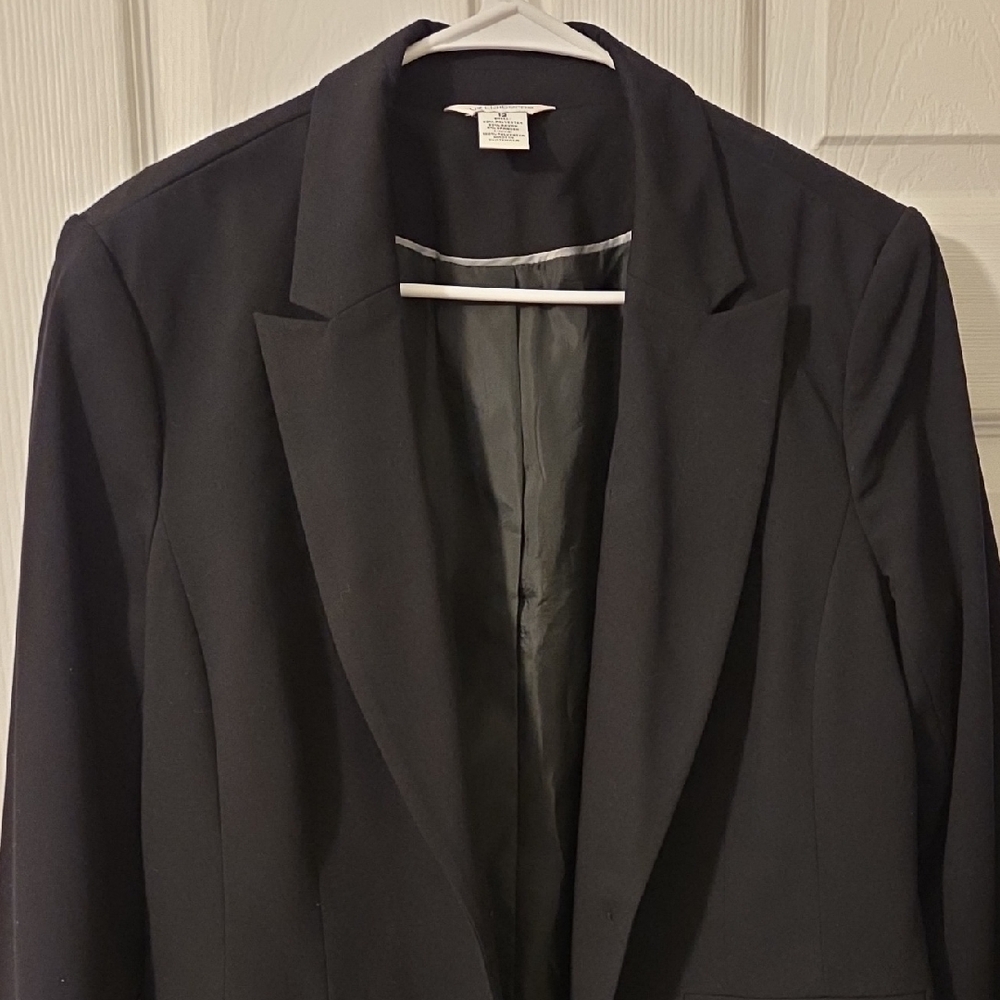 Liz Claiborne Elegant Black Blazer